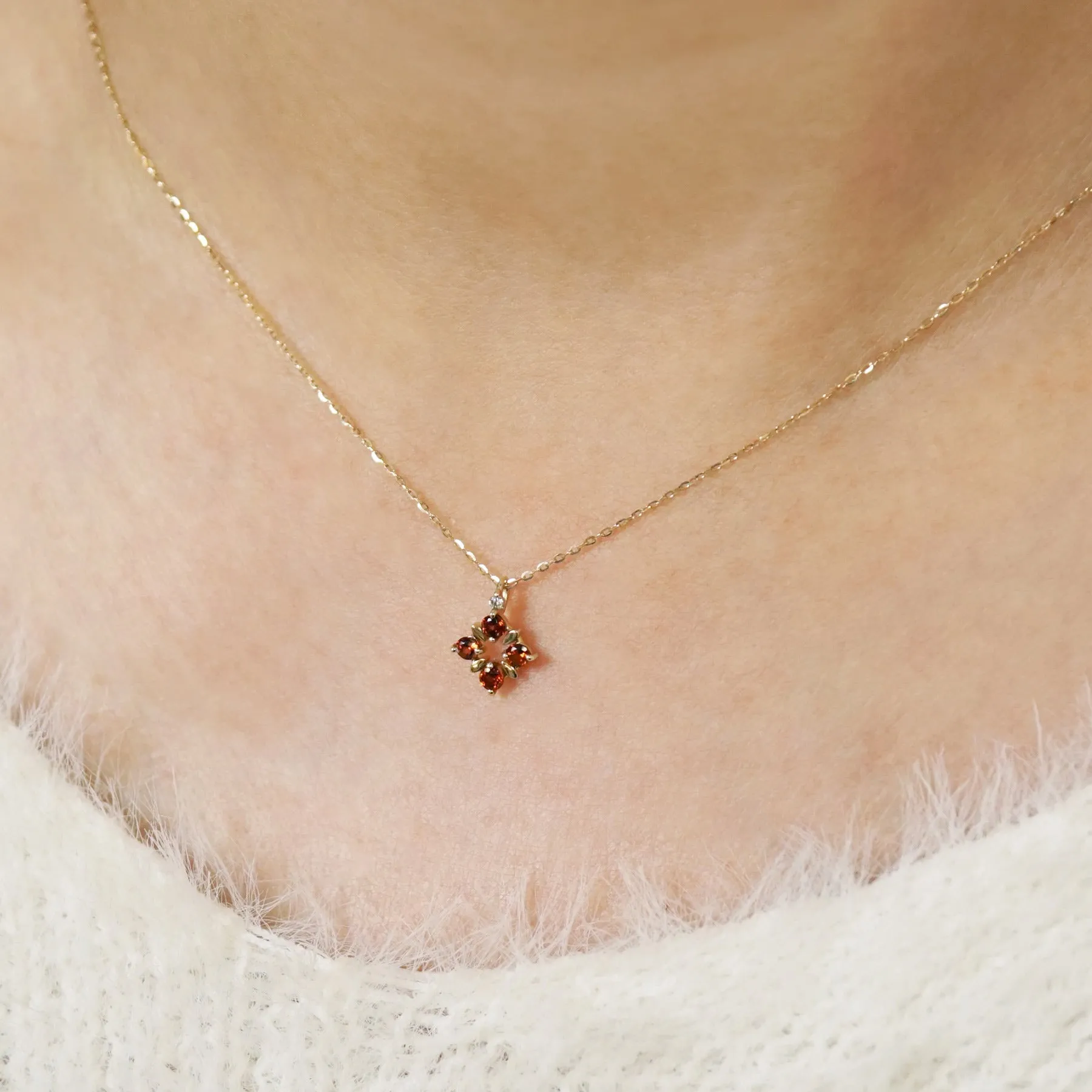 10K Illumination Garnet Necklace (Yellow Gold)