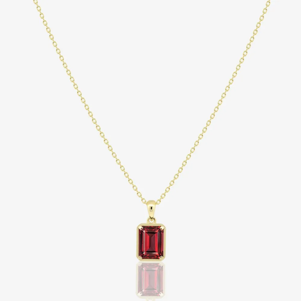 Seta Necklace in Garnet